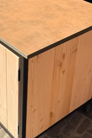 Buitenkeuken Douglas en staal met opbergkast en Koper HPL werkblad - Lengte 150 cm Snelle Levering